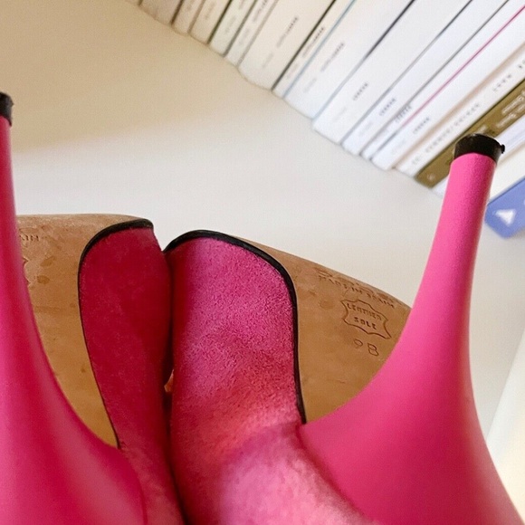 Barbie HOT PINK suede BeBe pumps heels shoes silver buckle round toe Y2K US W 9 - Picture 7 of 13